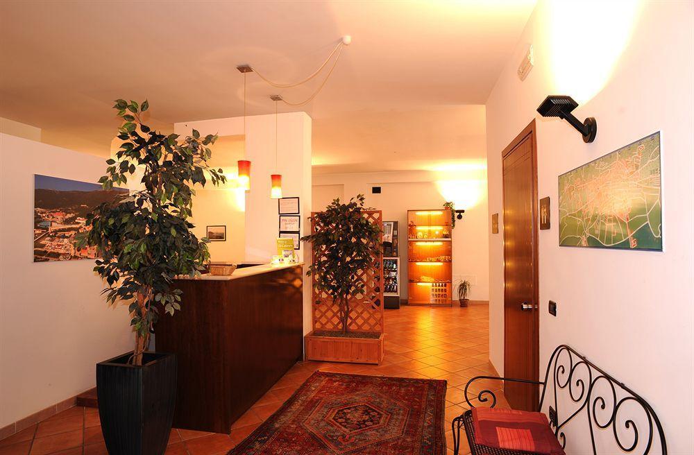 Villa Santacroce ซานโจวานนี โรตอนโด ภายนอก รูปภาพ