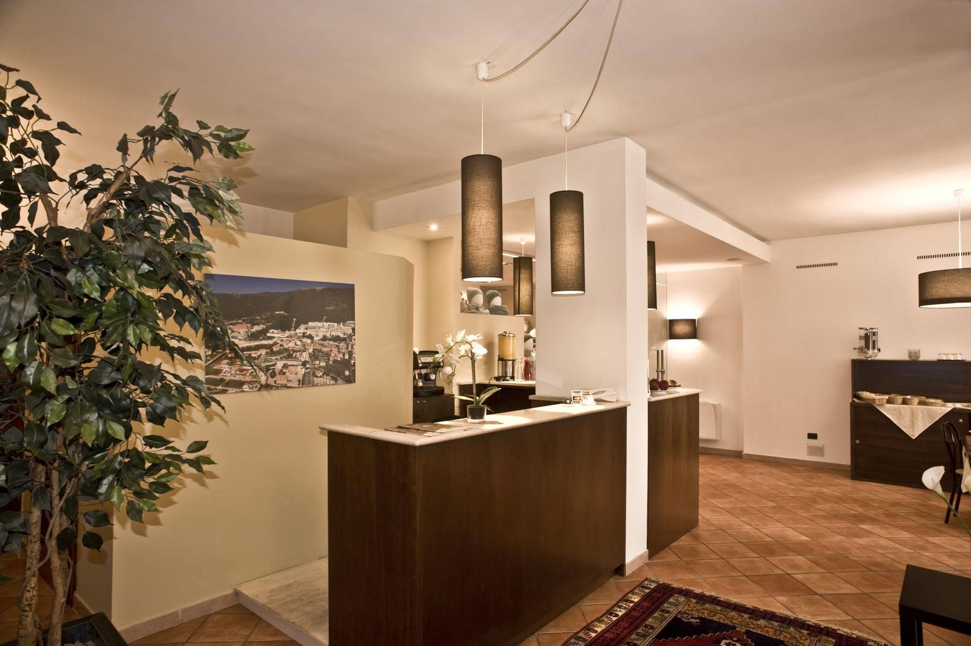 Villa Santacroce ซานโจวานนี โรตอนโด ภายนอก รูปภาพ