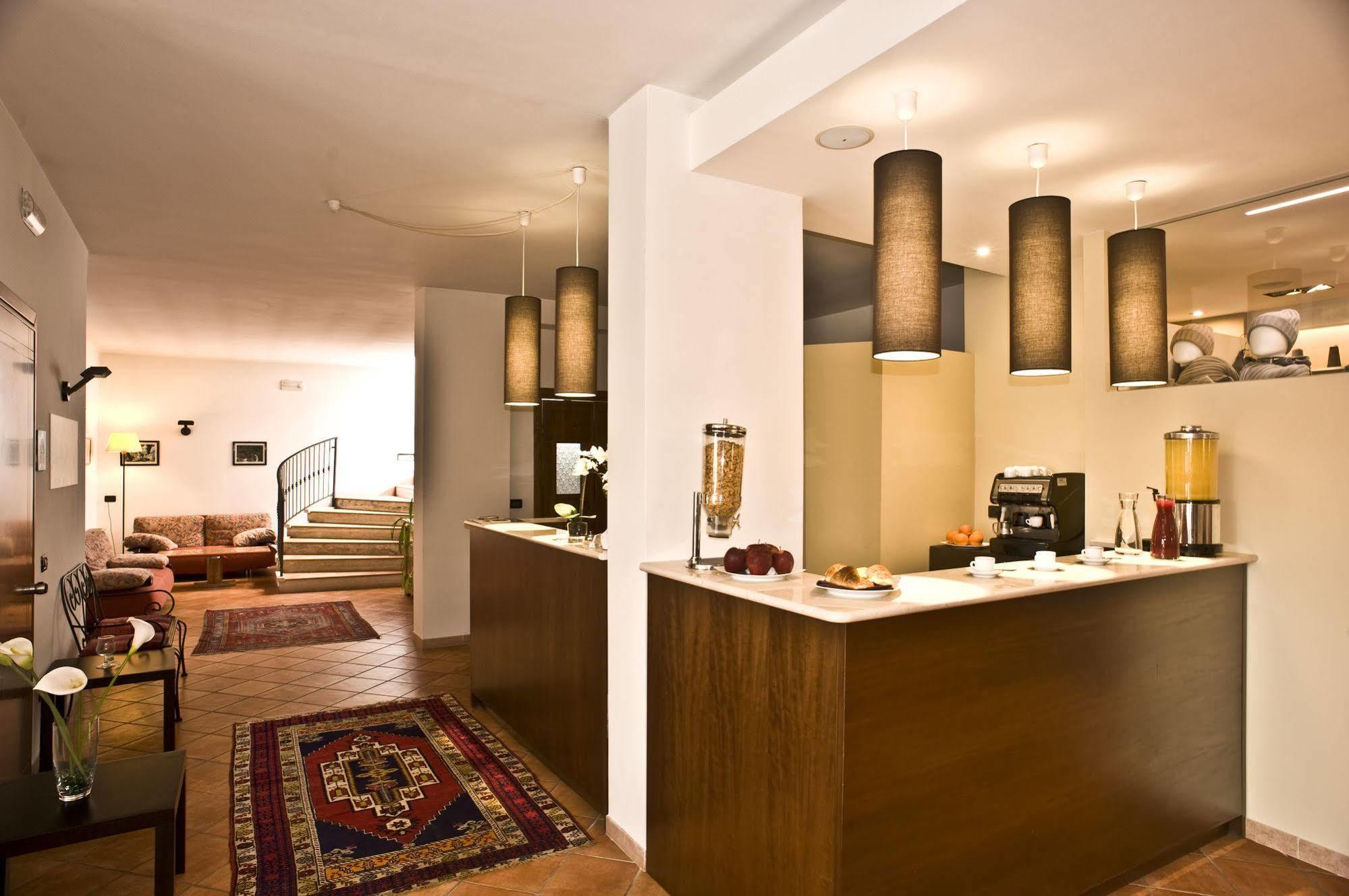 Villa Santacroce ซานโจวานนี โรตอนโด ภายนอก รูปภาพ