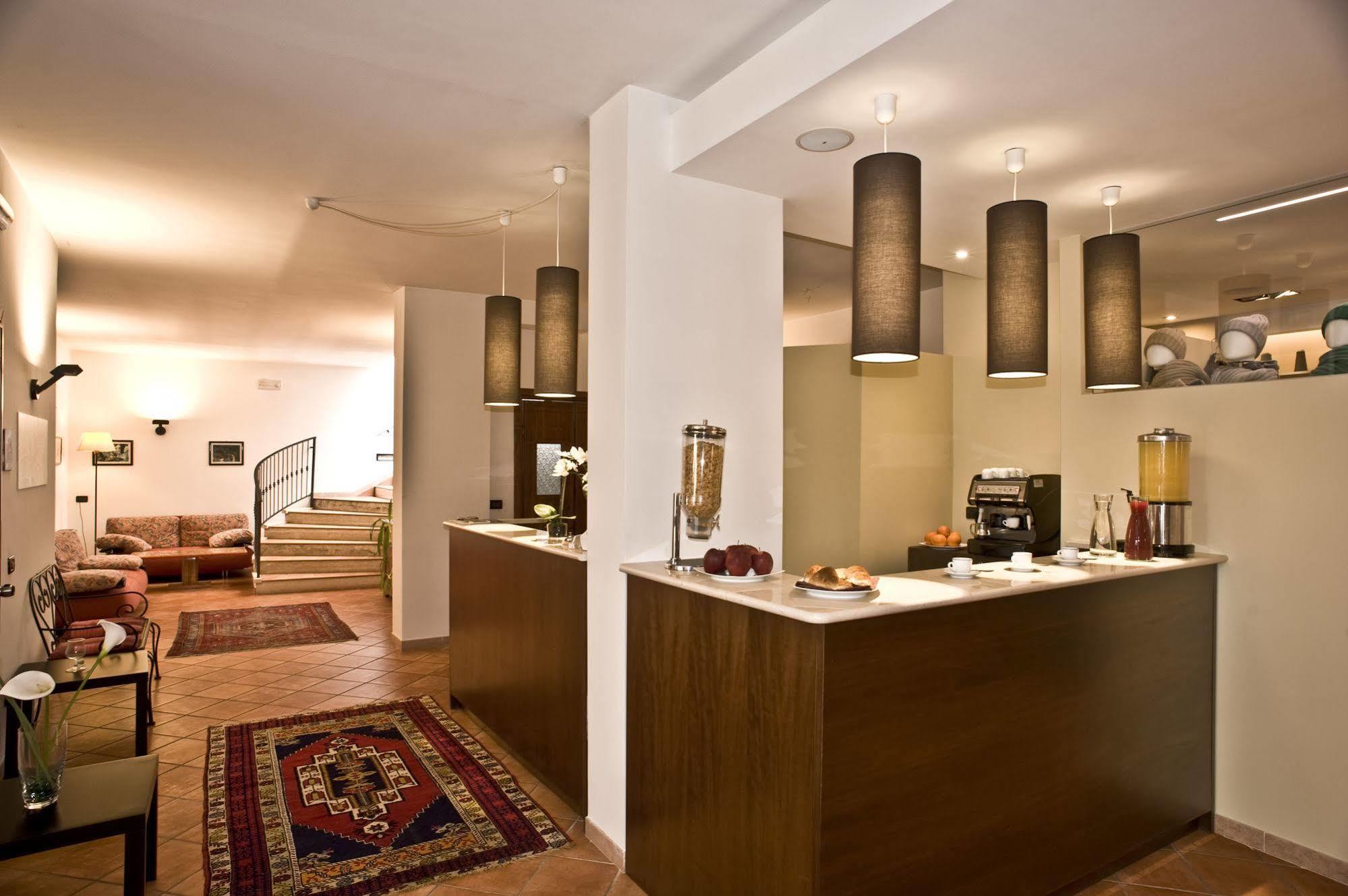 Villa Santacroce ซานโจวานนี โรตอนโด ภายนอก รูปภาพ